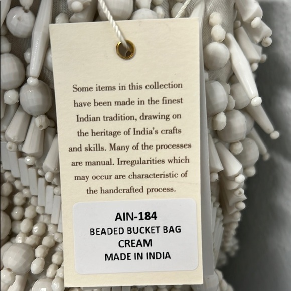 Antik Kraft White ✨🤍 Beaded Shoulder Bag with Fringe - Picture 9 of 9